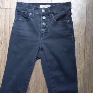 Madewell 9" Highrise Skinny Black Buttonfront jean